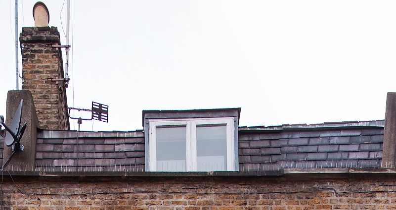 Roofscape of 44 Monmouth Street